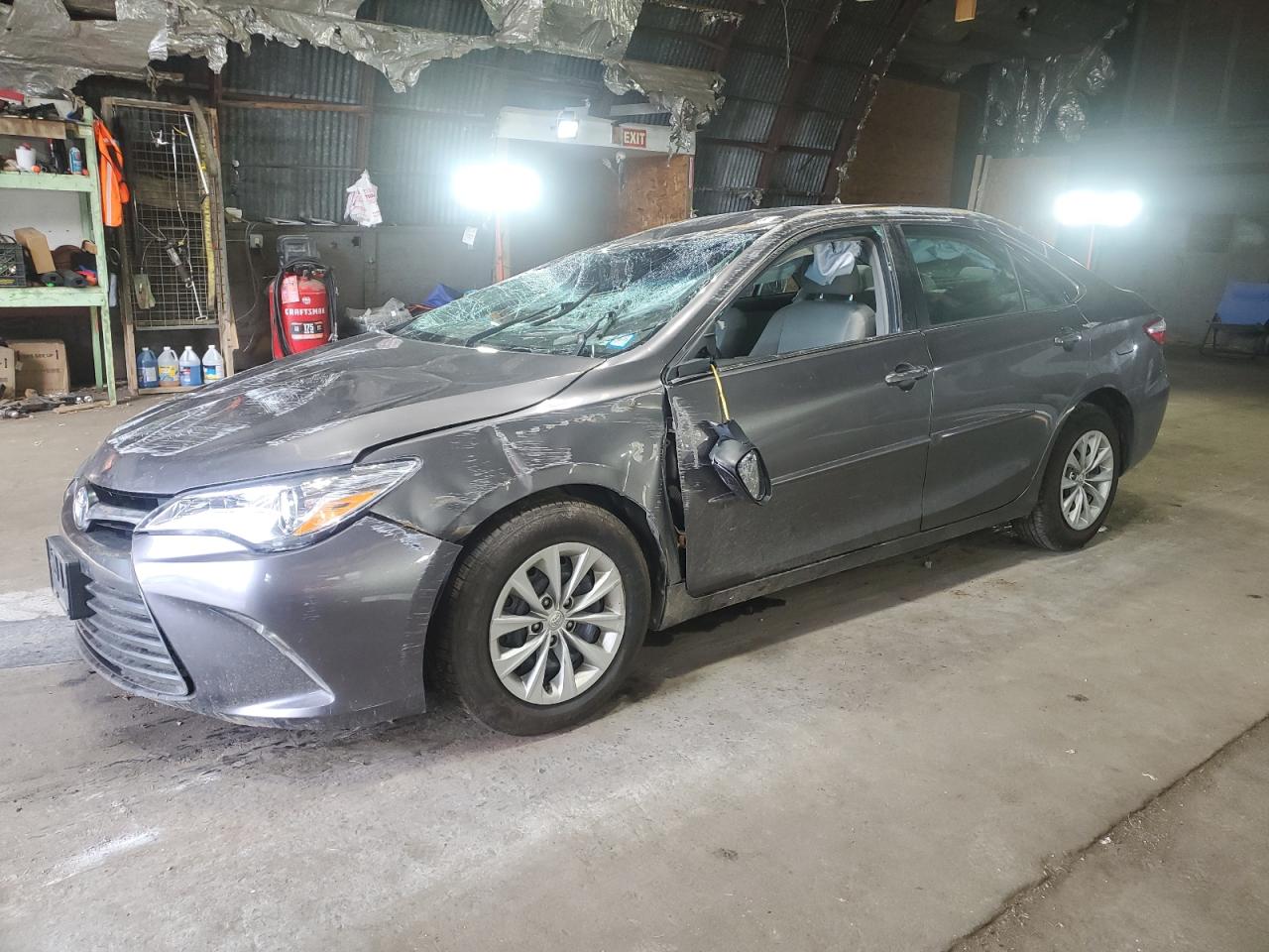 4t4bf1fk8gr531425 4T4BF1FK8GR531425 2016 Toyota Camry Le