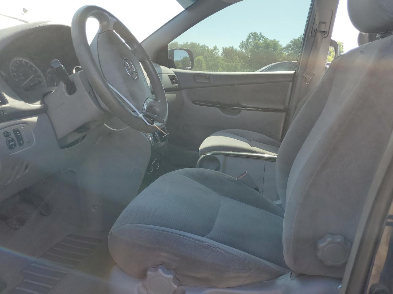 2004 Toyota Sienna Ce VIN: 5TDZA23CX4S193007 Lot: 63247485