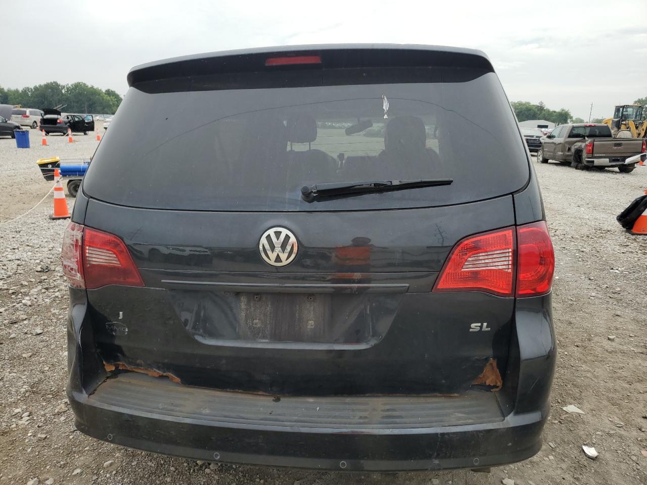 2011 Volkswagen Routan Sel VIN: 2V4RW6DG9BR645762 Lot: 63090165