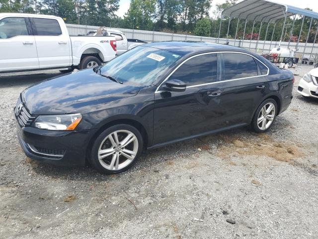 Sedans VOLKSWAGEN PASSAT 2014 Czarny
