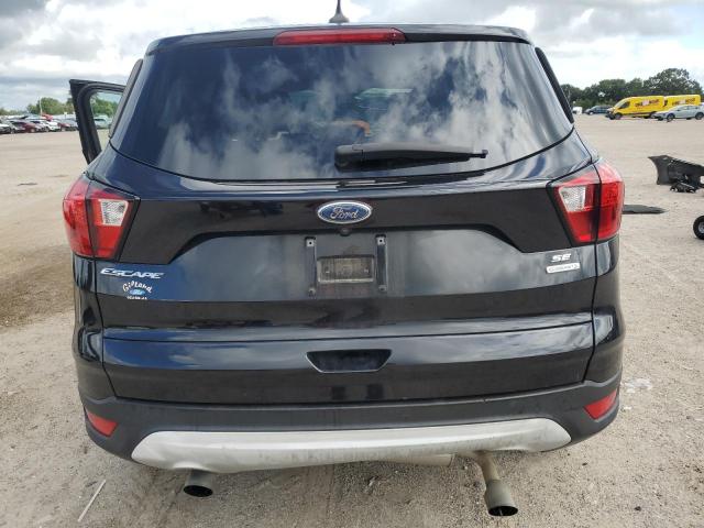  FORD ESCAPE 2019 Czarny