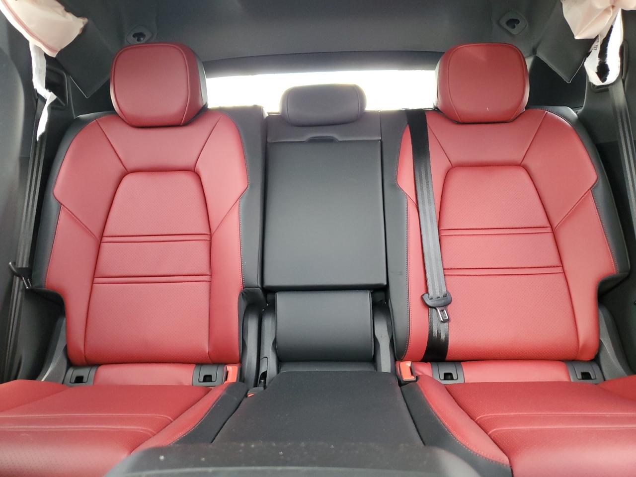 2025 Porsche Cayenne VIN: WP1AA2AY2SDA04272 Lot: 65139355