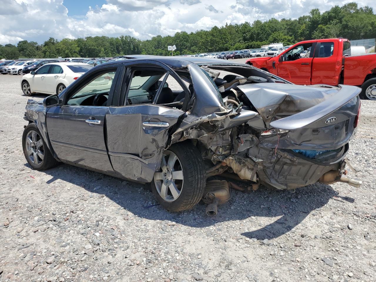 2007 Kia Optima Lx VIN: KNAGE124675120319 Lot: 64146315