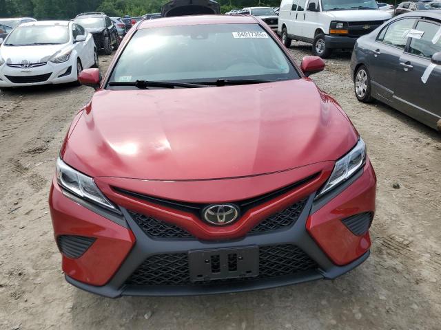  TOYOTA CAMRY 2020 Czerwony