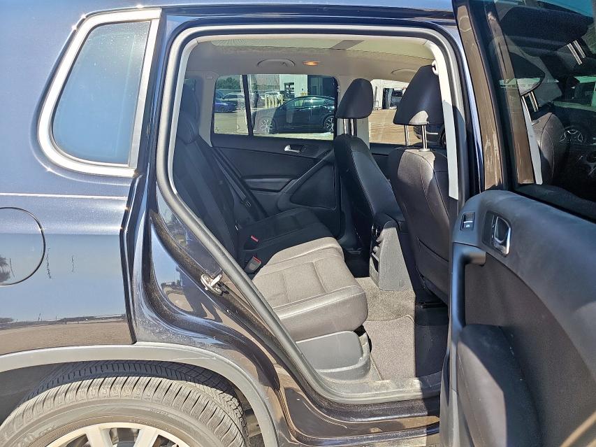 Parquets VOLKSWAGEN TIGUAN 2017 Black