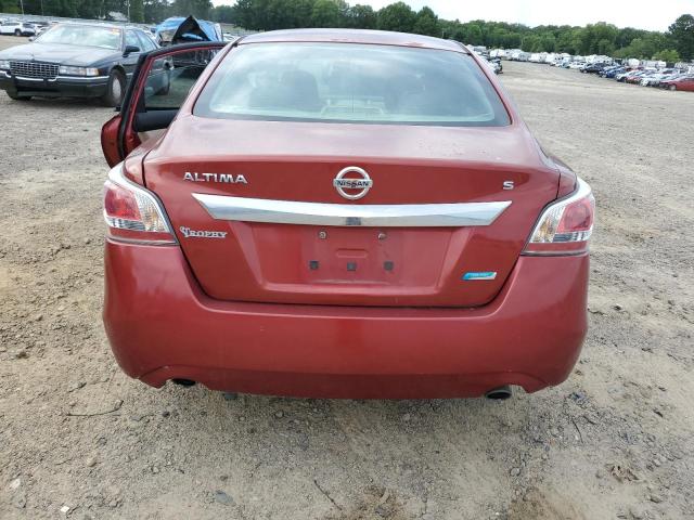 Sedans NISSAN ALTIMA 2014 Czerwony