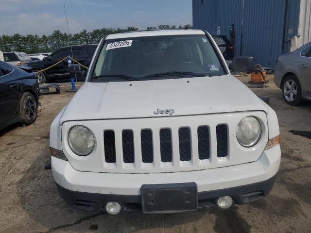  JEEP PATRIOT 2013 Белы