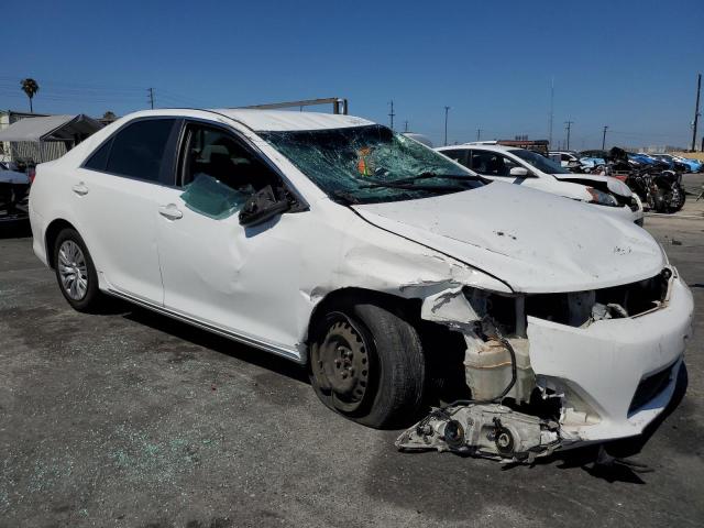  TOYOTA CAMRY 2014 Biały