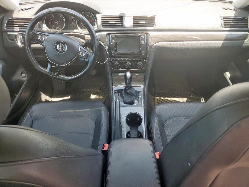 Седаны VOLKSWAGEN PASSAT 2016 Серый