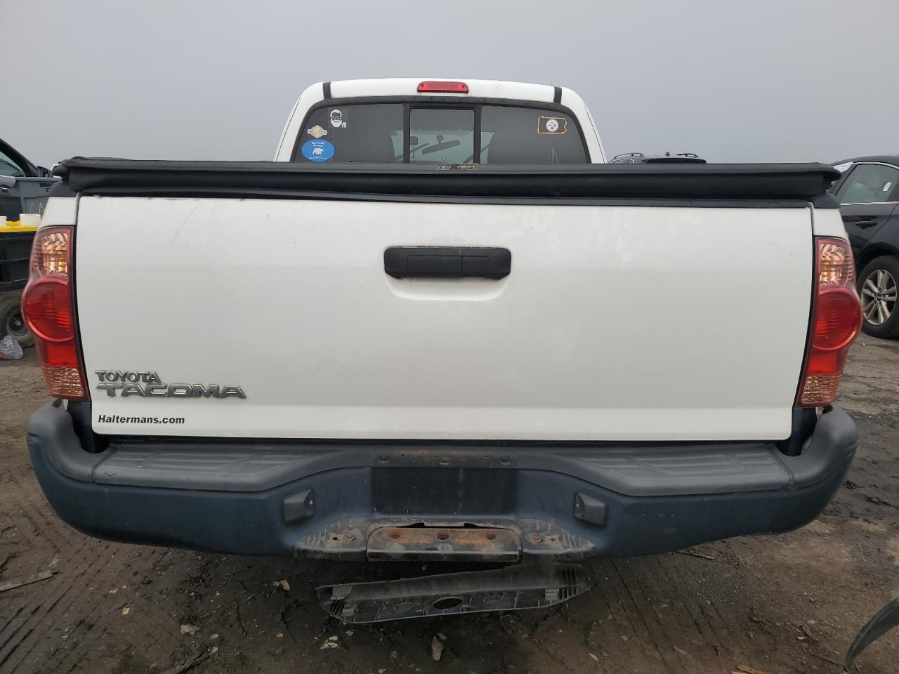 2015 Toyota Tacoma Access Cab VIN: 5TFTX4CN8FX061670 Lot: 64878655
