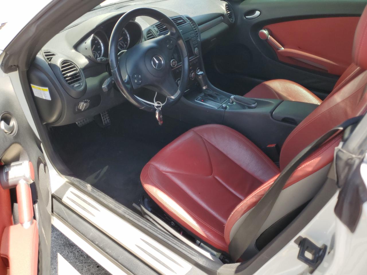 2010 Mercedes-Benz Slk 300 VIN: WDBWK5EA0AF232677 Lot: 64066045