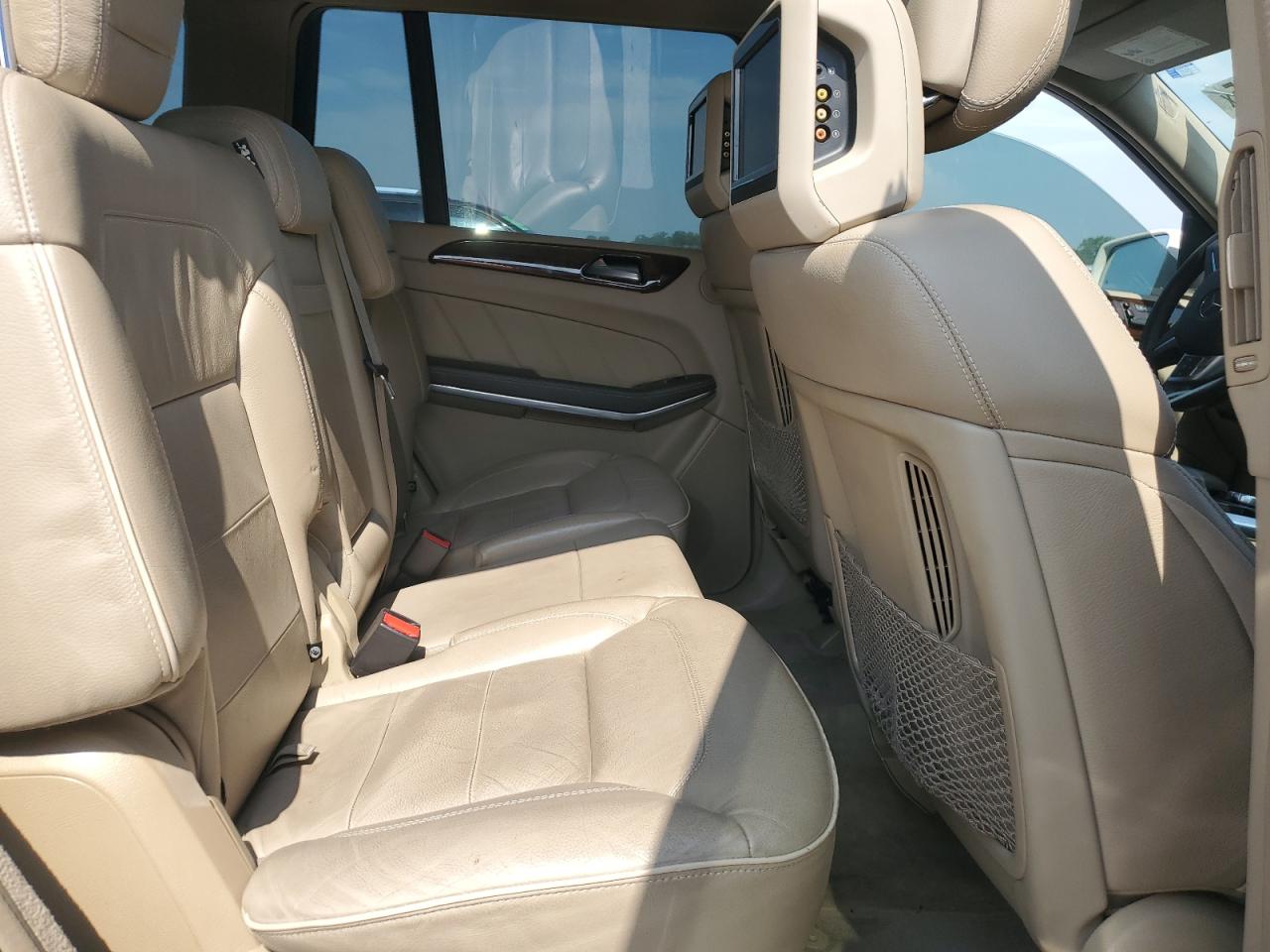 2014 Mercedes-Benz Gl 550 4Matic VIN: 4JGDF7DE4EA333426 Lot: 63818795