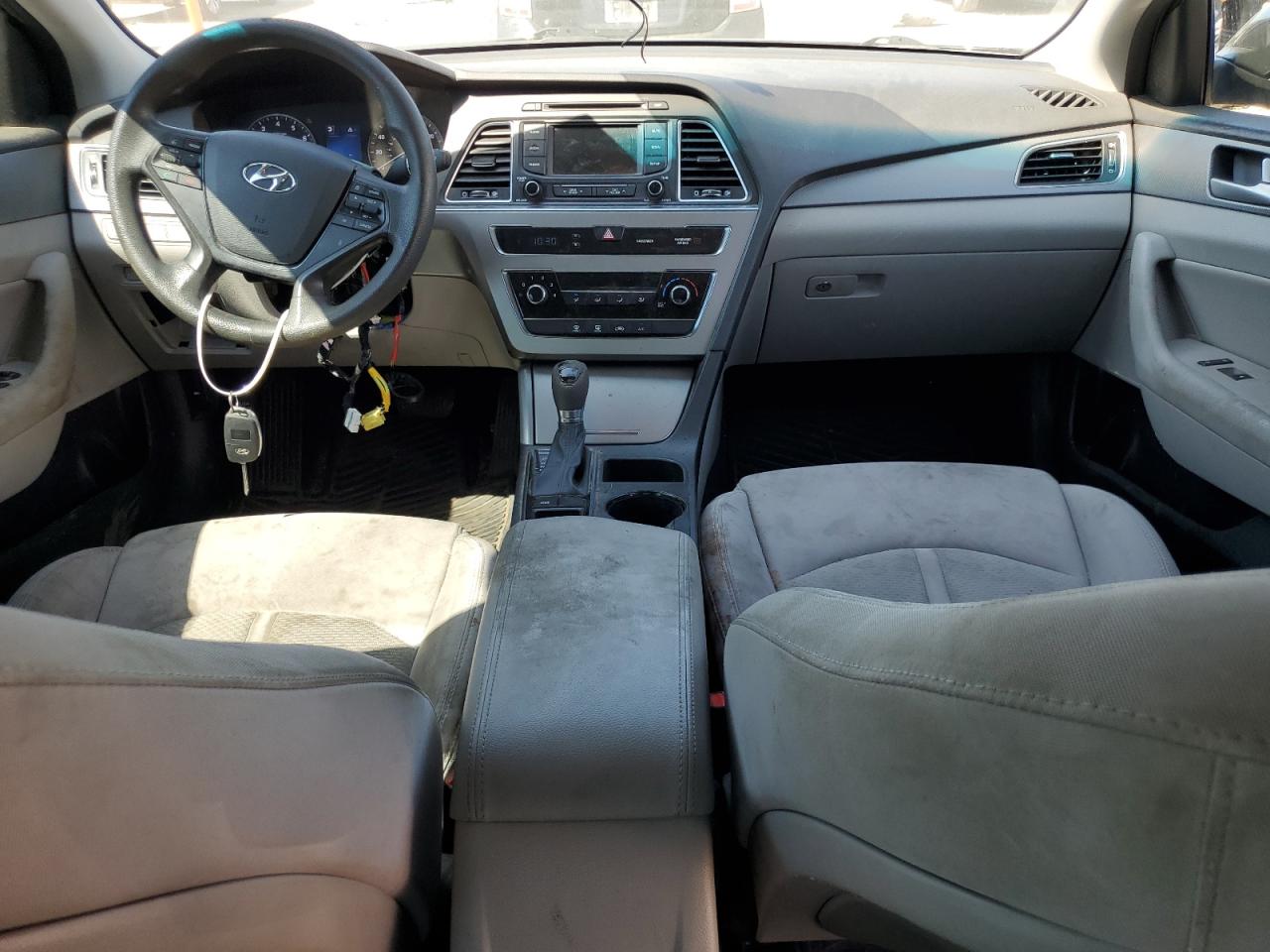 2015 Hyundai Sonata Se VIN: 5NPE24AF0FH002918 Lot: 65641135