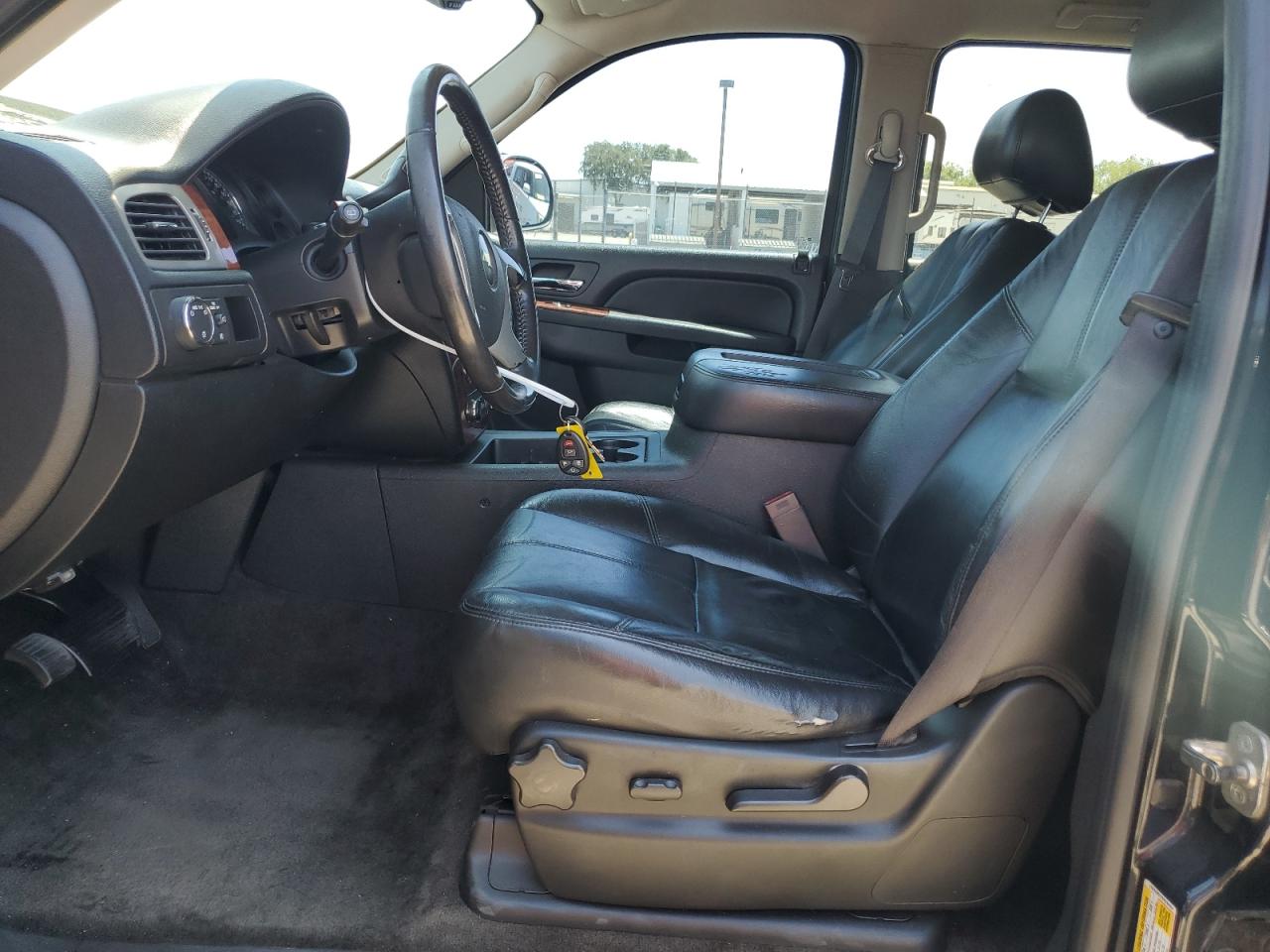2011 Chevrolet Tahoe C1500 Lt VIN: 1GNSCBE07BR244254 Lot: 63304145