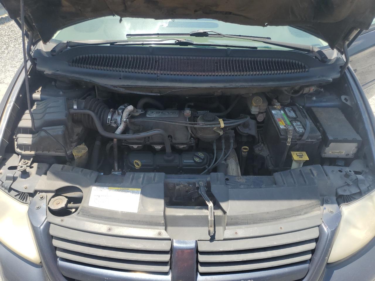 2007 Dodge Grand Caravan Sxt VIN: 2D4GP44LX7R175395 Lot: 63397335