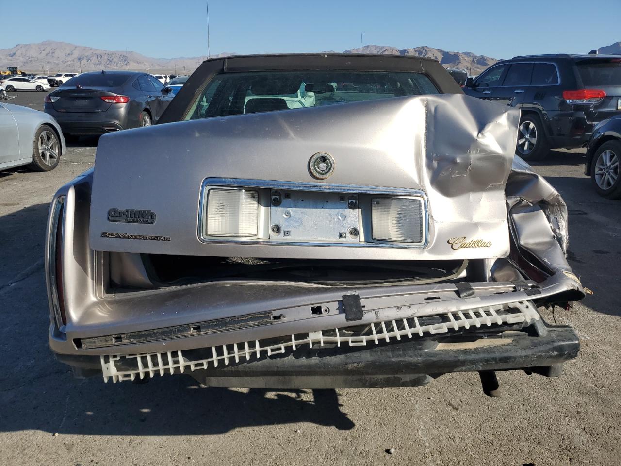 1g6kd54y5wu772122 1G6KD54Y5WU772122 1998 Cadillac Deville