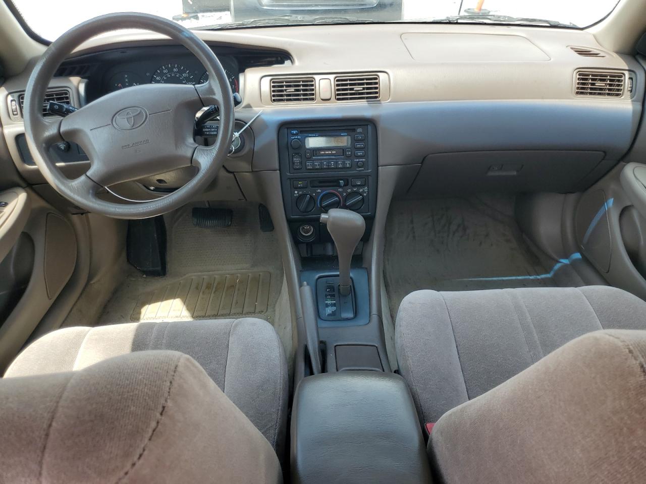 1999 Toyota Camry Ce VIN: 4T1BG22K3XU574704 Lot: 65153445