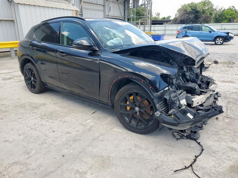  ALFA ROMEO STELVIO 2018 Black
