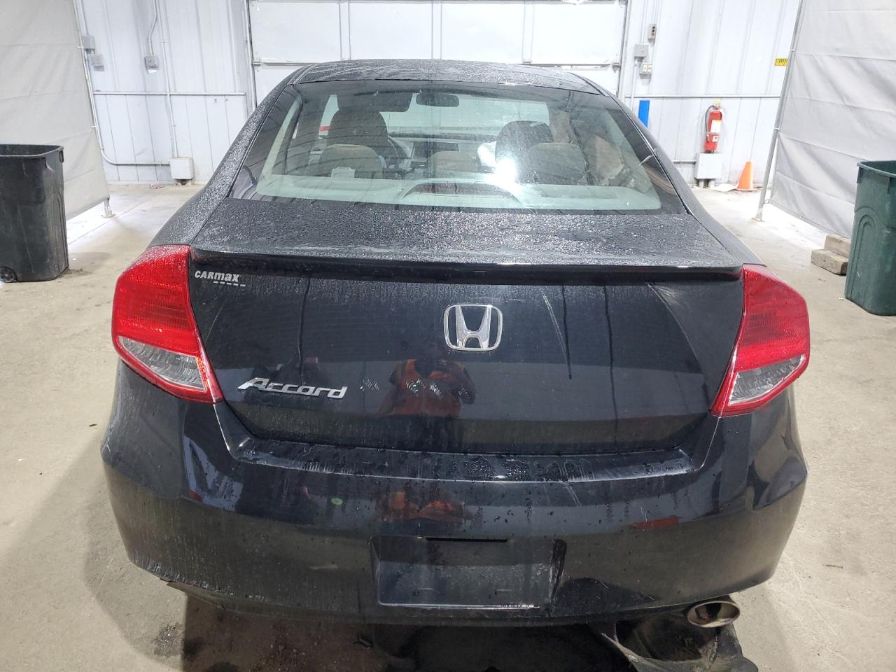 2011 Honda Accord Ex VIN: 1HGCS1B7XBA006202 Lot: 66565045