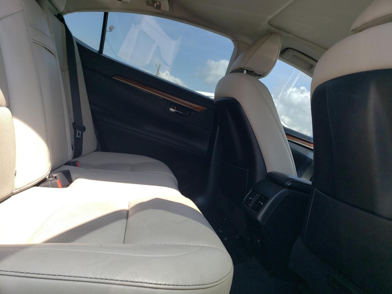 2013 Lexus Es 300H VIN: JTHBW1GG4D2014010 Lot: 65074185