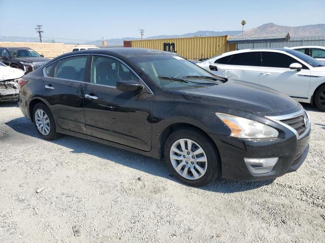 Sedans NISSAN ALTIMA 2015 Czarny