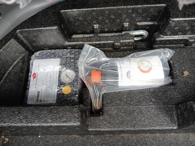 2012 TOYOTA YARIS SR V