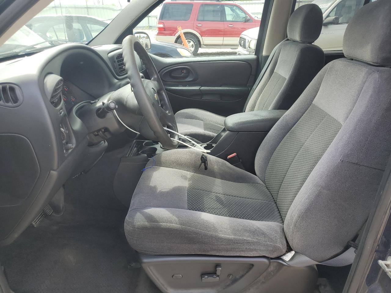 2008 Chevrolet Trailblazer Ls VIN: 1GNDT13S282221912 Lot: 65137455