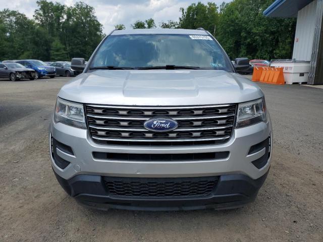 Parquets FORD EXPLORER 2017 Srebrny