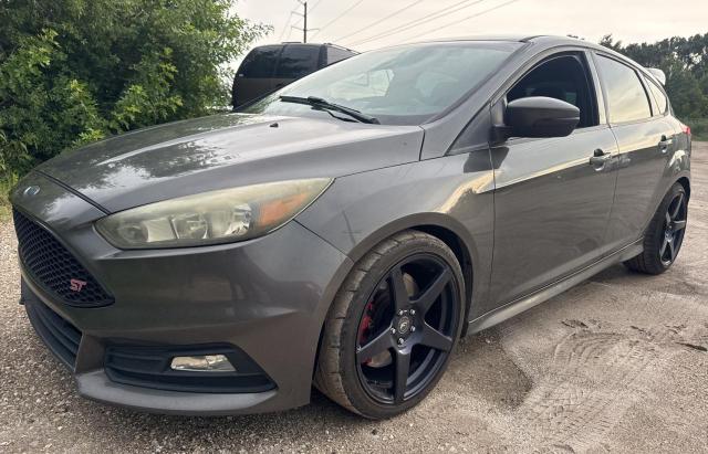 Hatchbacks FORD FOCUS 2016 Gray