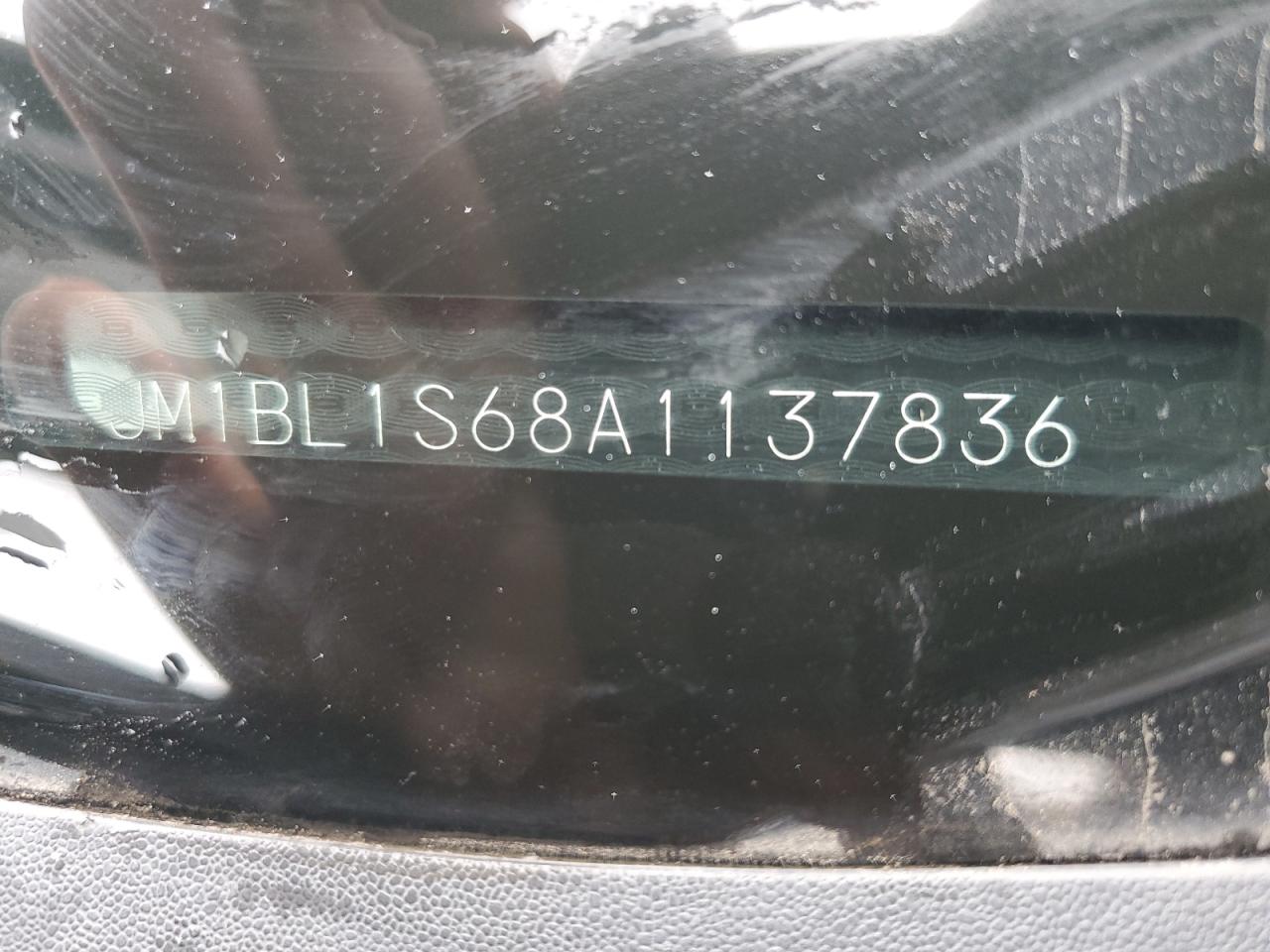 2010 Mazda 3 S VIN: JM1BL1S68A1137836 Lot: 64058315