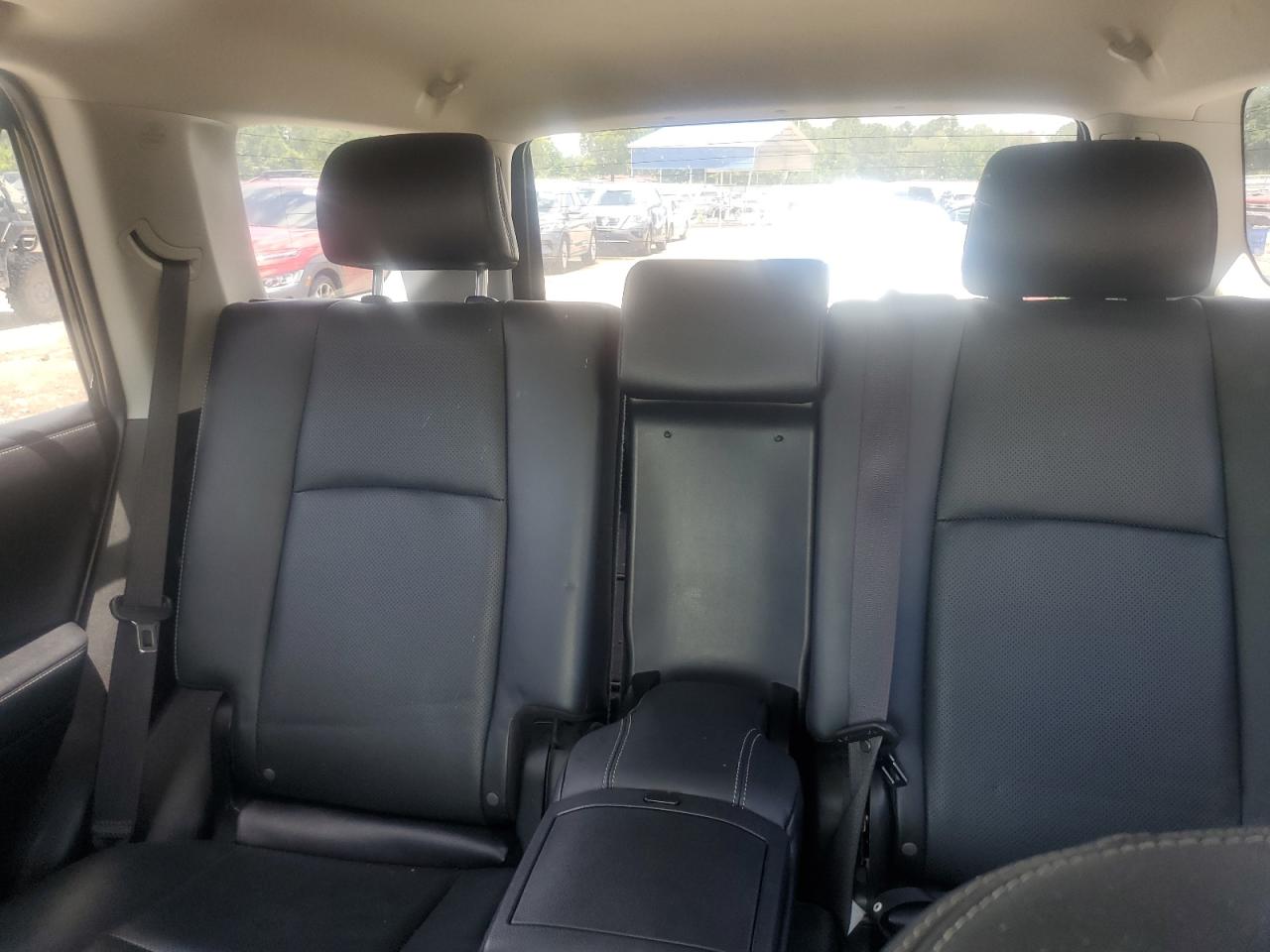 2018 Toyota 4Runner Sr5 VIN: JTEZU5JR4J5190035 Lot: 66168955