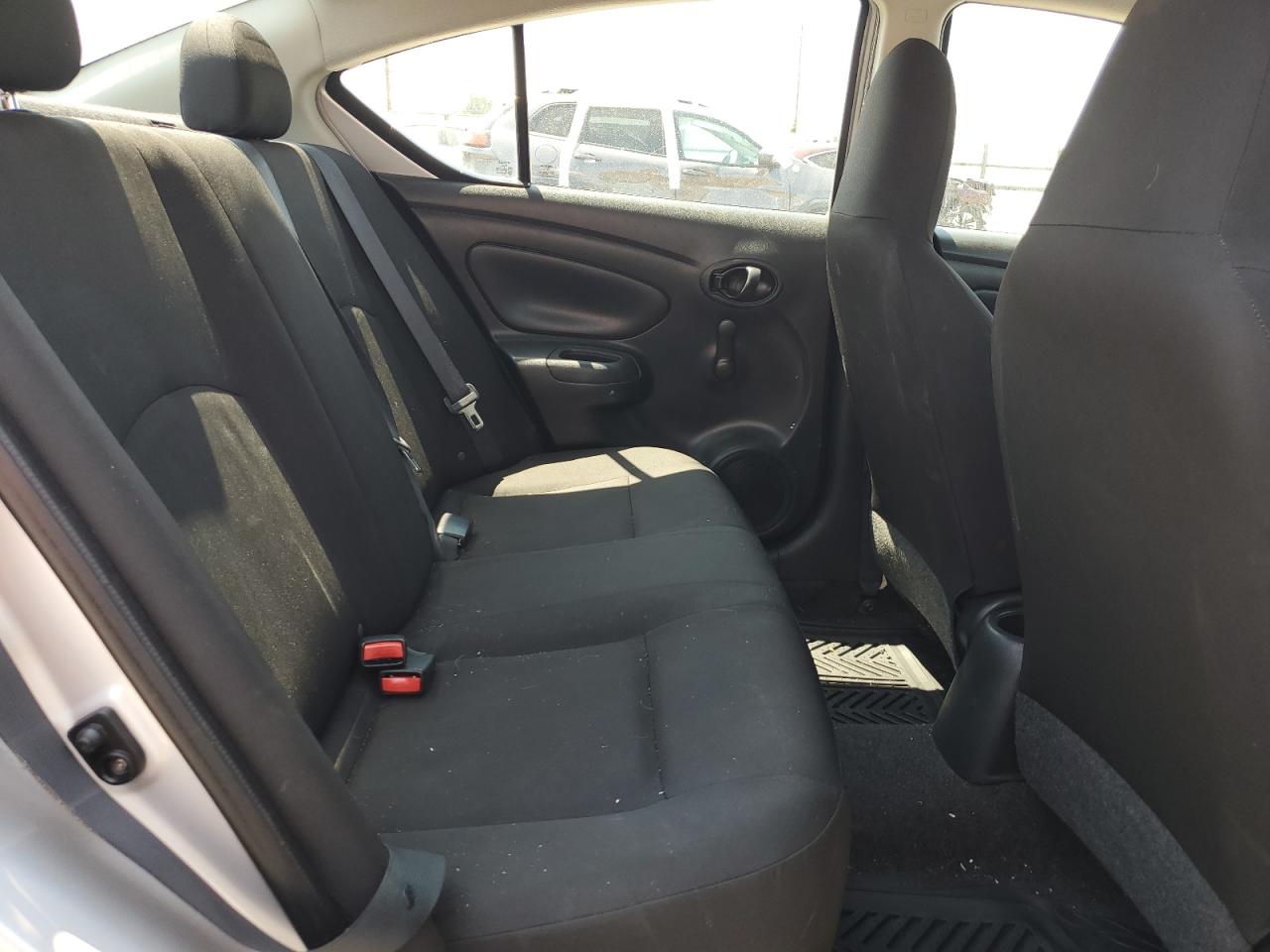 2015 Nissan Versa S VIN: 3N1CN7AP1FL912816 Lot: 65387375