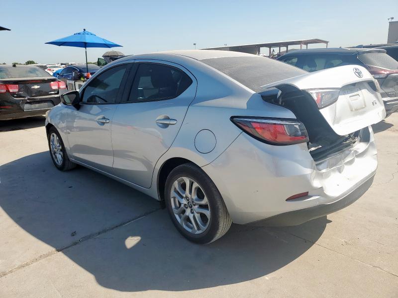  TOYOTA YARIS 2018 Srebrny