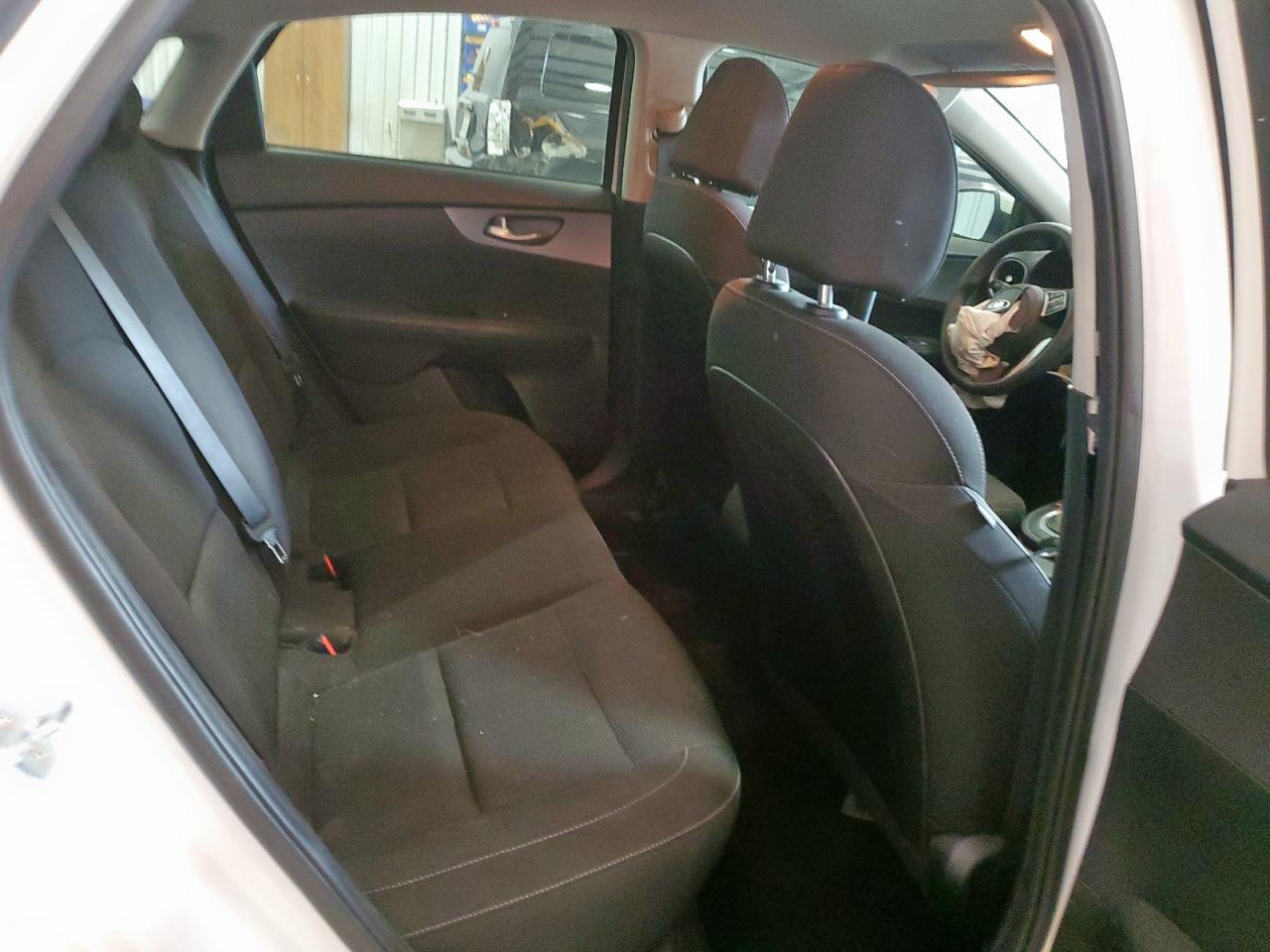 3kpf24ad2me345170 3KPF24AD2ME345170 2021 Kia Forte Fe