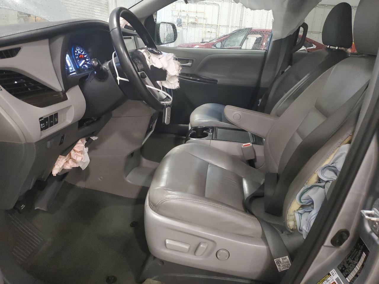 2017 Toyota Sienna Xle VIN: 5TDDZ3DC4HS166141 Lot: 64357715