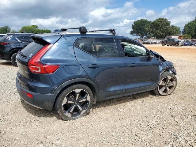  VOLVO XC40 2021 Granatowy