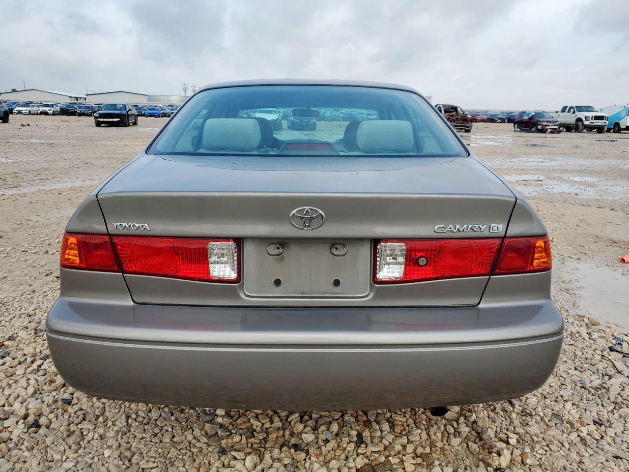 2000 Toyota Camry Ce VIN: 4T1BG22K6YU011258 Lot: 64571205