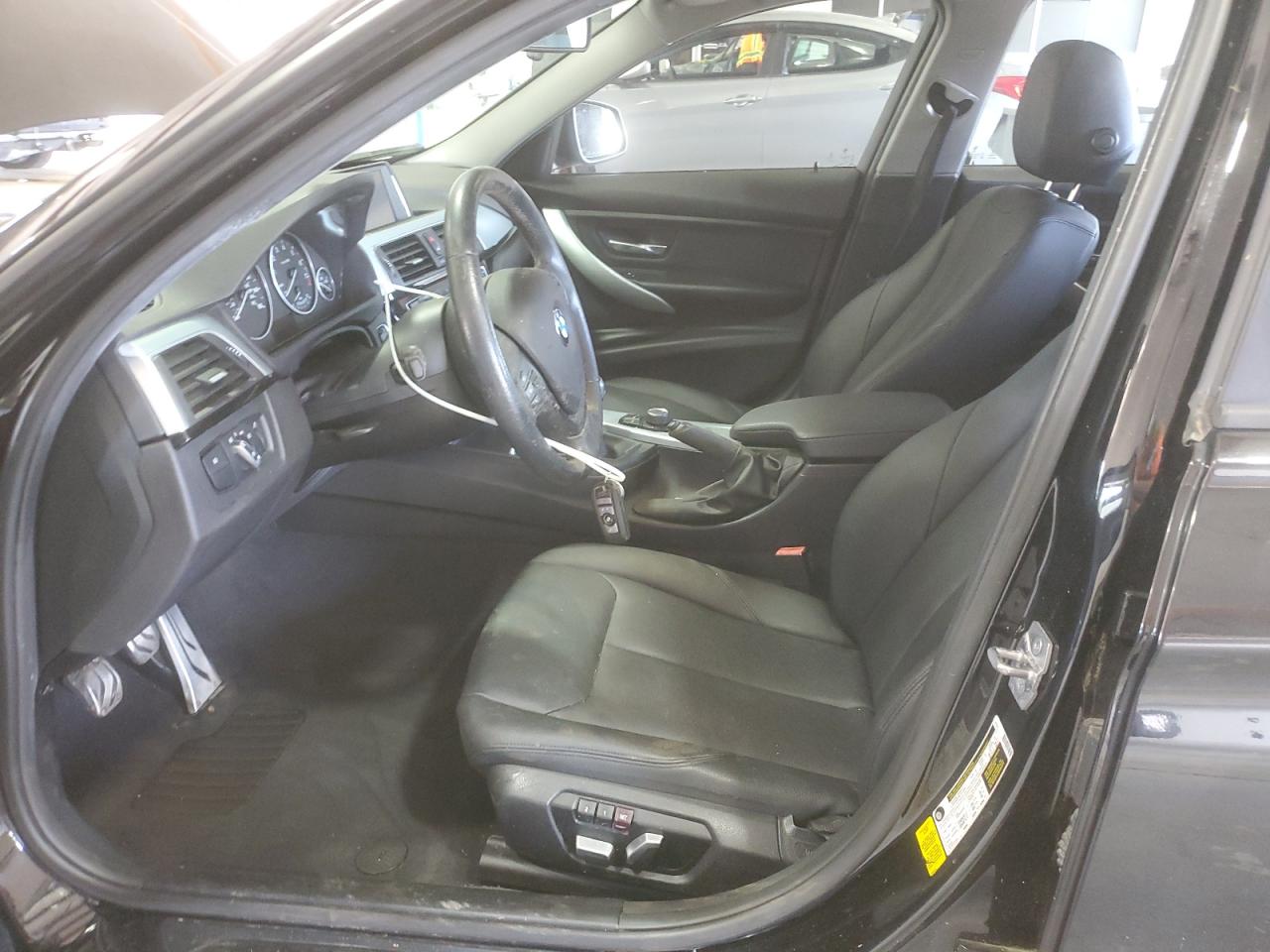2016 BMW 320 I VIN: WBA8A9C53GK622535 Lot: 64768295