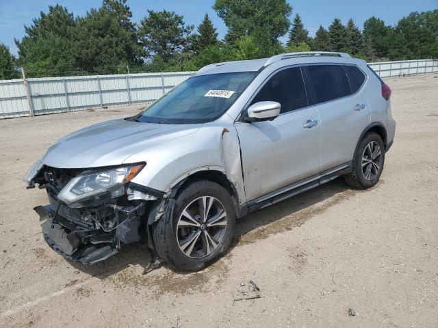  NISSAN ROGUE 2018 Srebrny
