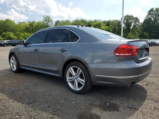 Sedans VOLKSWAGEN PASSAT 2014 Gray
