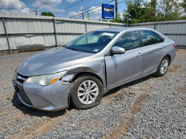  TOYOTA CAMRY 2015 Srebrny