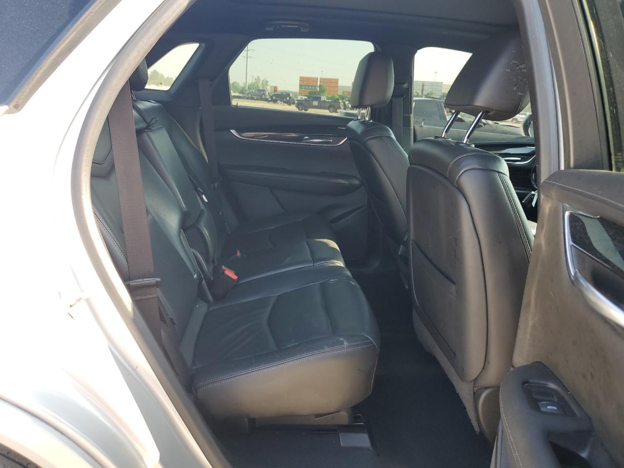 2020 Cadillac Xt5 Premium Luxury VIN: 1GYKNCRS5LZ135727 Lot: 63630775
