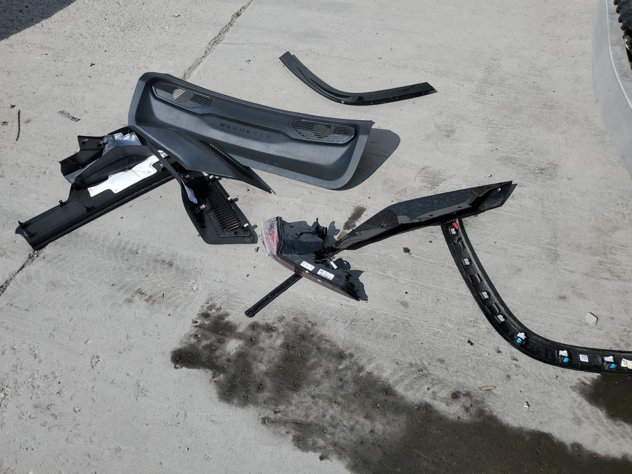 2024 Jeep Wagoneer S Launch Edition VIN: 3C4RJNAKXRT172456 Lot: 65362205