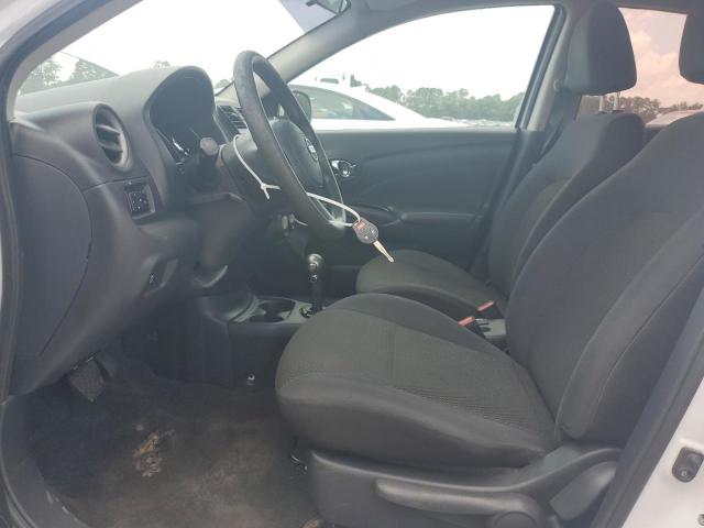 Sedans NISSAN VERSA 2013 Biały