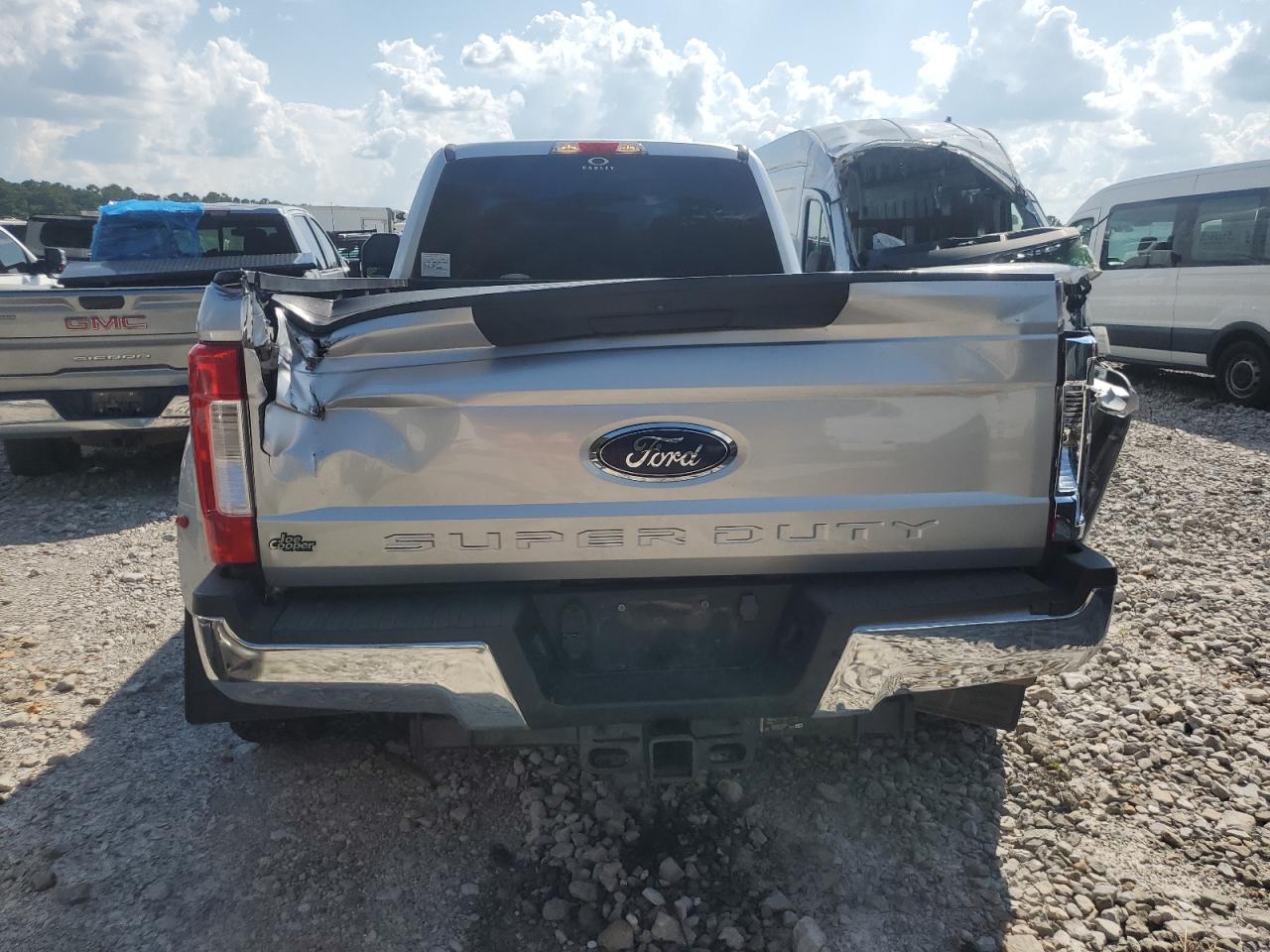 2017 Ford F350 Super Duty VIN: 1FT8W3DT2HED69464 Lot: 63180015