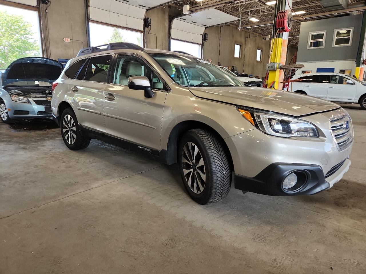 2016 Subaru Outback 3.6R Limited VIN: 4S4BSEJCXG3200946 Lot: 64740395