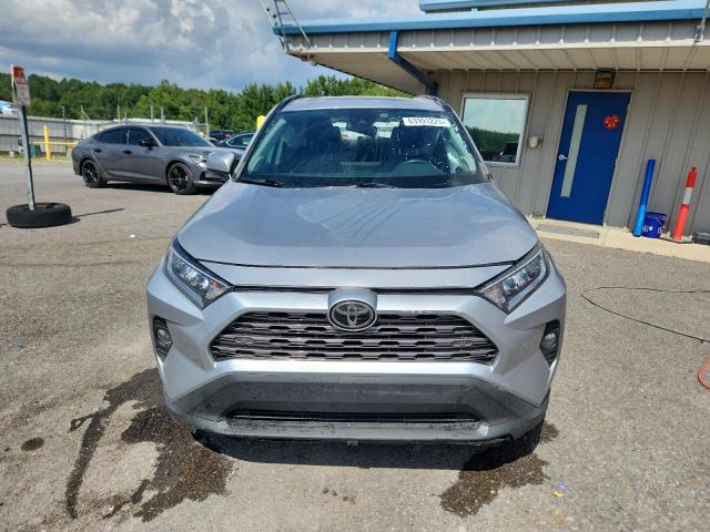  TOYOTA RAV4 2019 Серебристый