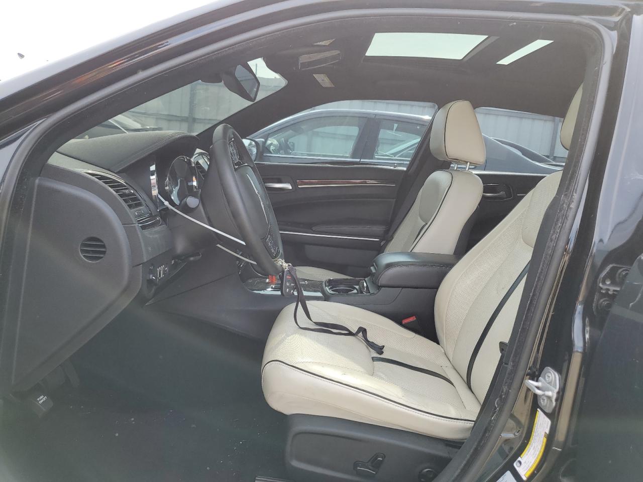 2014 Chrysler 300 VIN: 2C3CCARG3EH355813 Lot: 66187685