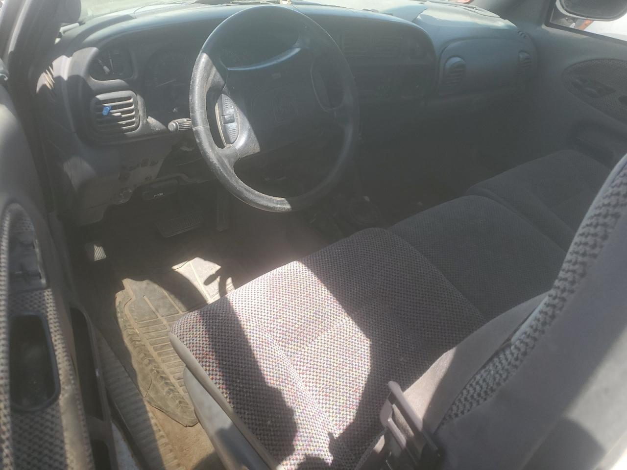 1999 Dodge Ram 1500 VIN: 3B7HF13Z0XM520143 Lot: 65256605