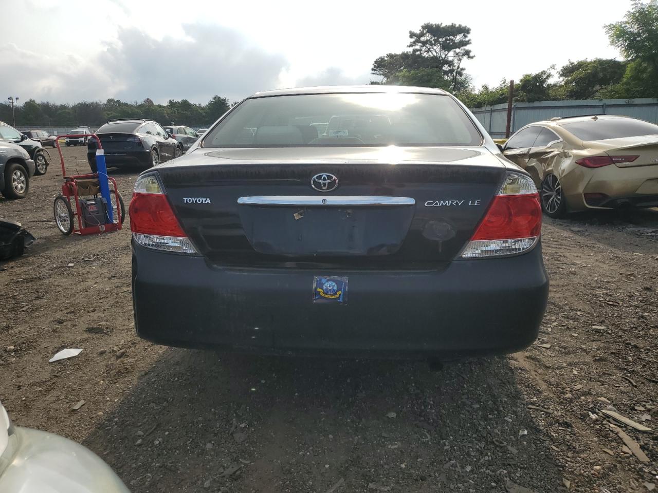 2005 Toyota Camry Le VIN: 4T1BE32K75U089393 Lot: 66990955